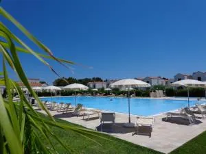 Appartamenti Alimini con Piscina - 阿利米尼