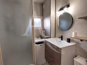 Beau T2 moderne, residence avec piscine - Place de parking