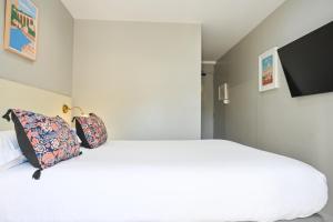 Hotels Hotel La Tuiliere : photos des chambres