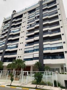 Riviera Renovado 250m da praia