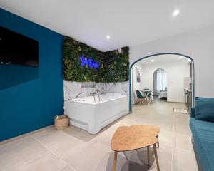 Suite Erastis Avec Spa Privé