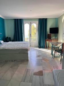 Estudio 1 en Maro con vistas al mar y balcón