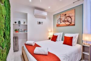 Appartements LE LUCIEN Eco-Appart'Hotel - Angouleme - Centre - Wifi - Parking prive - Classe 4 etoiles : photos des chambres