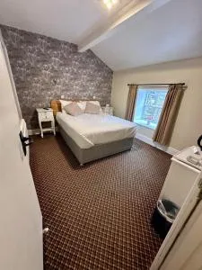 Roebuck Inn - Birch Vale