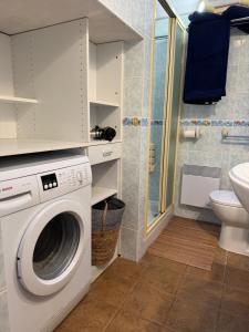 Maisons de vacances Maison sur la plage , pour vivre des vacances iodees  La Bastille : photos des chambres