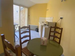 Appartements Un petit appartement pour 2 a 3 personnes : photos des chambres