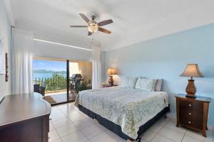 Beautiful Ocean-View Condo in Flamingo - Walk to B