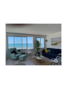 Beau T3 180 degree sea view