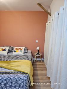Maisons de vacances Le Relais 19 centre bourg T4 100m2 - 4min a Puy duFou : photos des chambres