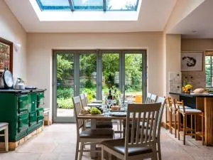 Finest Retreats - Ryeworth Cottage - Adlestrop