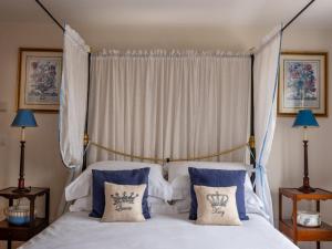 Finest Retreats - Ryeworth Cottage