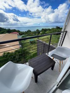 Walk to the BEACH Cozy Condo in Marisule with pool - 3-Sterne-Hotels in Gros Islet