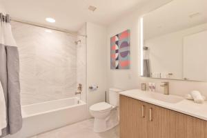 Gorgeous Apt Heart of Downtown