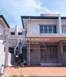 Rynurr Homestay A Famosa near Waterpark - Kampong Pulau Sebang