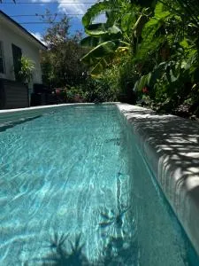 Lakeland Getaways B&B - 泽弗希尔斯