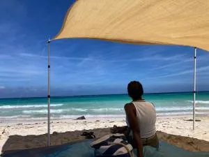 Beachside calm, Footsteps to the sand and sea - Spring Garden