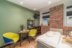 Kraków Grzegórzki Studio - Central Station Nearby - by Rentujemy