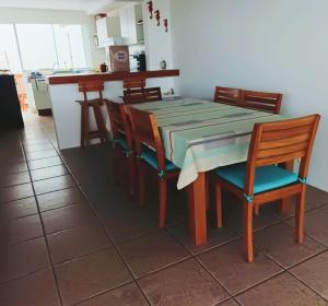 Espectacular Casa de Playa en Asia frente al Mar