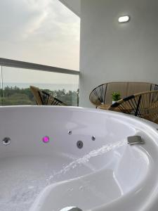 Suite D’lujo: Jacuzzi privado BH