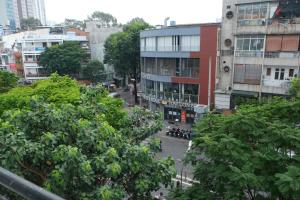 Saigon Sunset Apartment - 100m to Bui Vien Walking Street