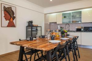 Montechoro Sea View 3 Bedroom Apartment 800m from the Strip