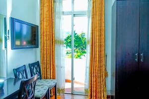 Mountain Breeze Apartment