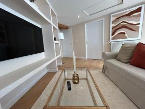 Maisons de vacances Le Chalet - maison avec jardin et parking : photos des chambres