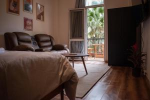 Luxury apartment with private balcony 1007