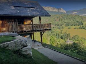 Chalet Emeraude des Alpes - OVO Network