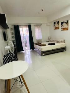 Cozy Mines View Apartment