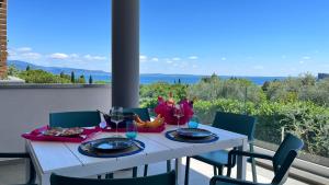 Garda Blue Luxury Apartment