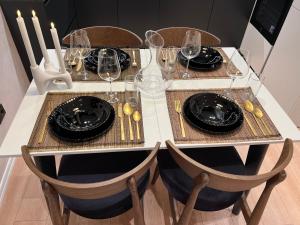 New Chic Apartment, Central