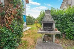 Casa degli Zii appartamento Letizia - Luni