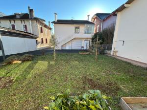 Maisons de vacances Le Chalet - maison avec jardin et parking : photos des chambres