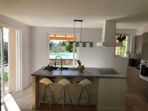 Villas Villa de Charme magnifique vue Panoramique et Piscine : photos des chambres