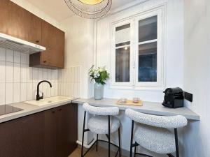 Arc de Triomphe - Prestige apartment with lift for 5