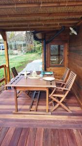 Chalets Maison bois vue Causse Larzac et viaduc : photos des chambres