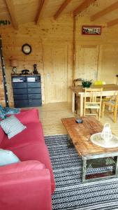 Chalets Maison bois vue Causse Larzac et viaduc : photos des chambres