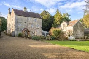 19th Century House Private Parking nr Painswick - Harescombe