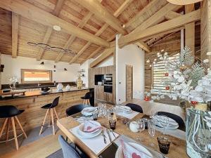 Chalets Chalet Combloran : photos des chambres