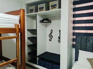 El Rodadero Hermoso Apartamento a 50m de la playa ven descansa o trabajar