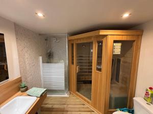 Maisons de vacances Gite 100m2- piscine partagee : photos des chambres