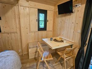 Campings CITY NATURE Lescar Pau : photos des chambres