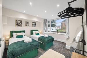 Cooper House Stay - Large Stylish House