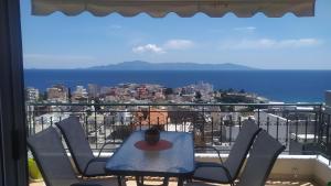 Kathys Sea View Apartment