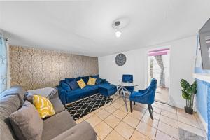 Charming 3 Bedroom Detached Cottage With Garage