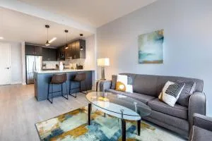 Modern Apt with Golf Simulator & Gym-333-2609 - New Rochelle