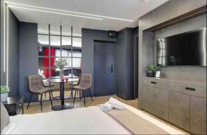 Elegance by Magic Apartments