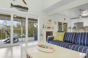 Close to Beach, Secluded Pier with Partial Bay Views - Blue Bayou B - Roelens