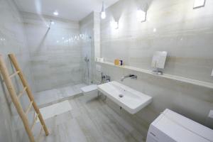 Cozy Apartment with private parking